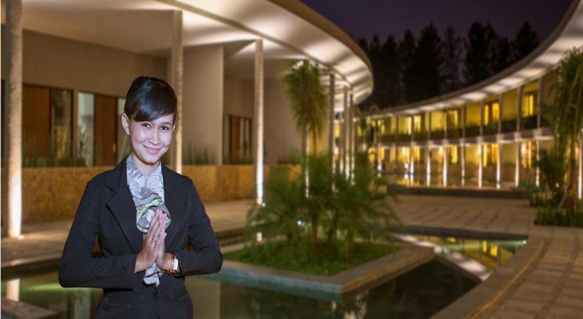Hotel Neo+ Green Savana Sentul City Bogor Exterior foto