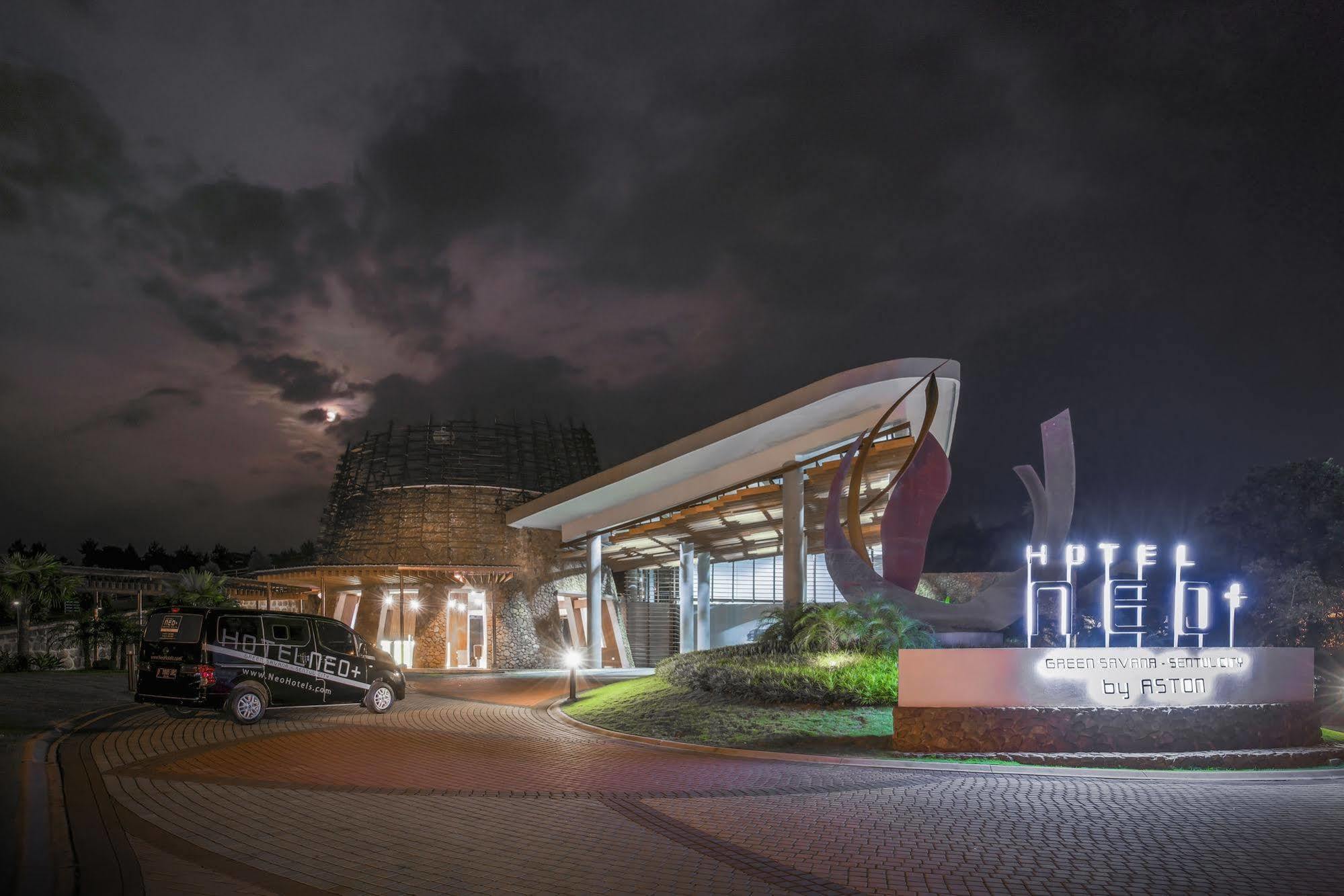 Hotel Neo+ Green Savana Sentul City Bogor Exterior foto